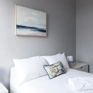  Apartment Cheltenham, Regency With Parking, Cavalier - Sleeps 6 United Kingdom