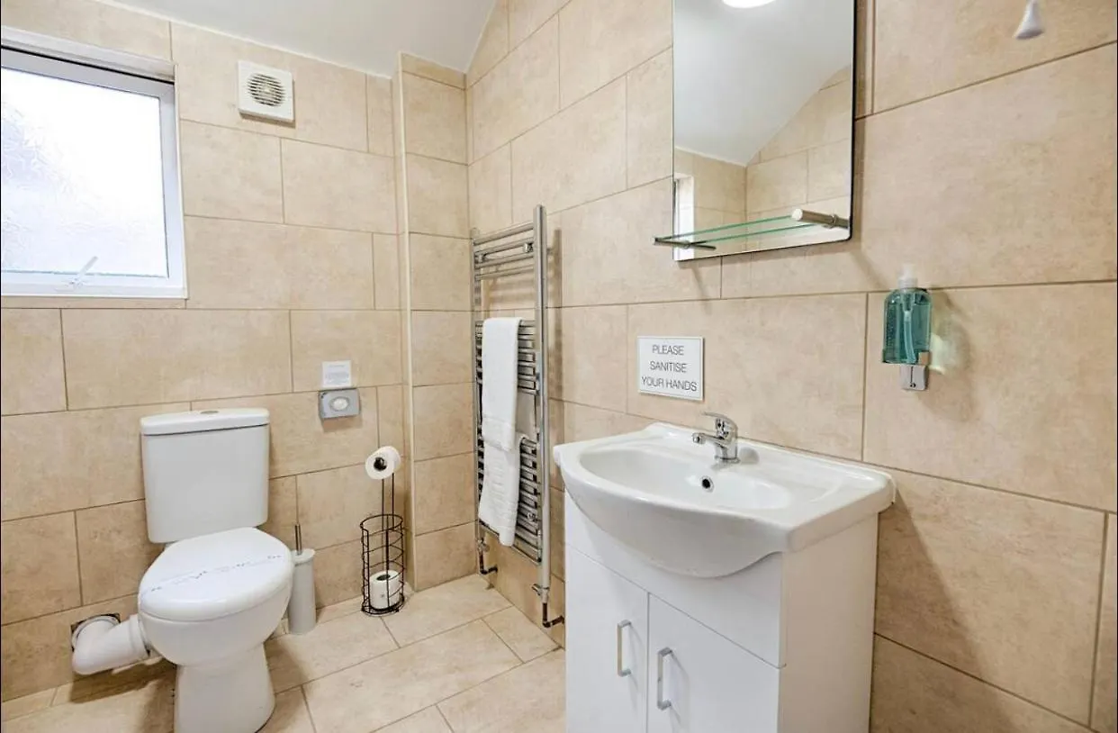 4 Bed Executive Style House - Near City Centre Swansea